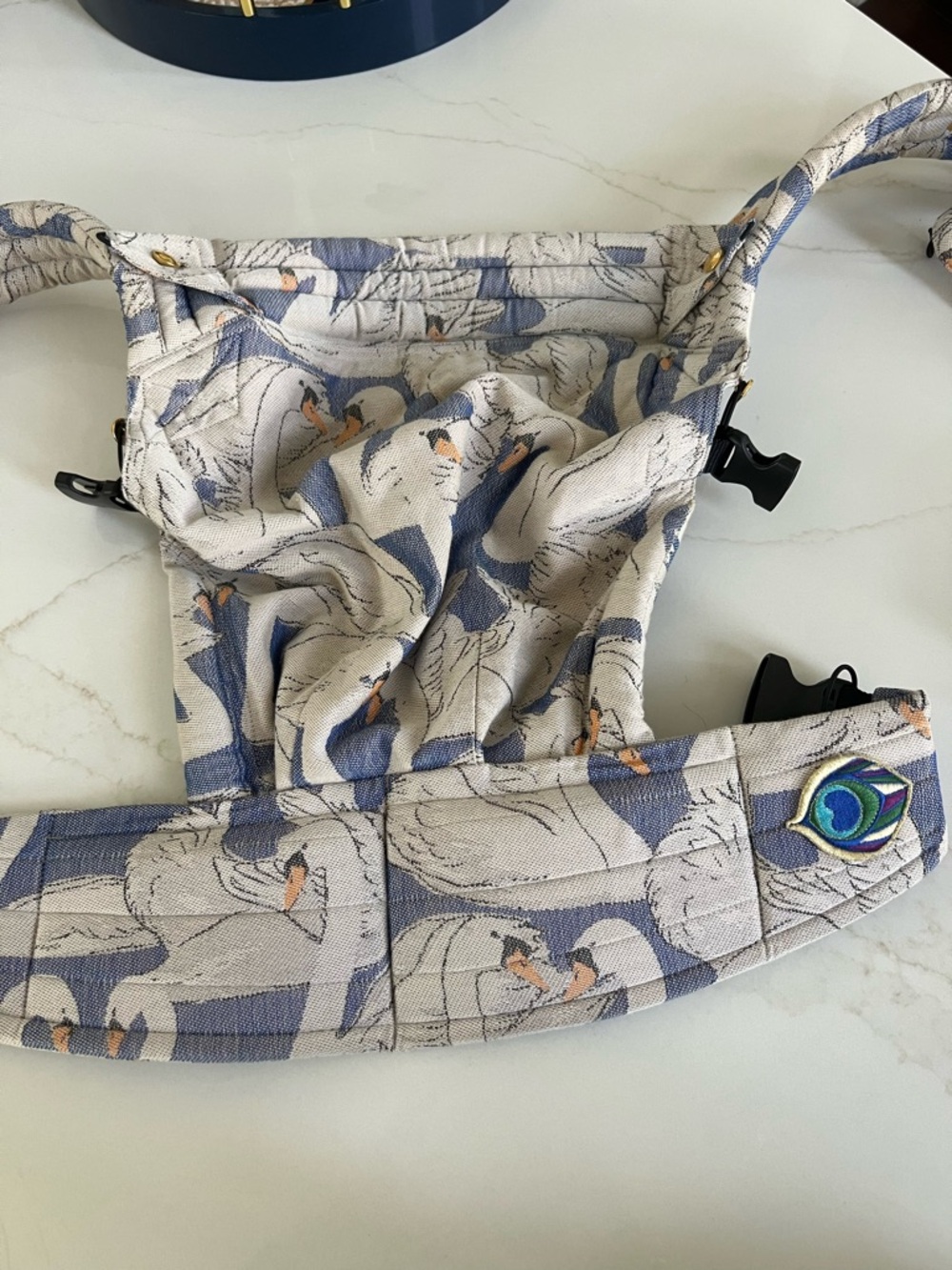 Artipoppe Swan Print